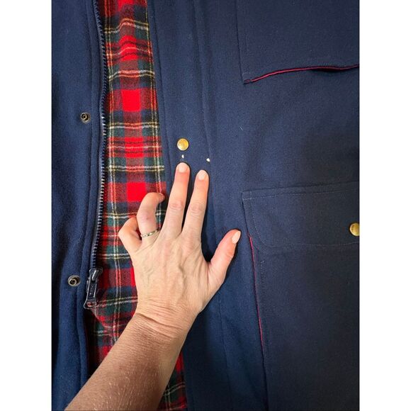 Pendleton Wool Jacket Thinsulate Lined Size XL Made in USA – Navy & Red Plaid - Picture 9 of 9